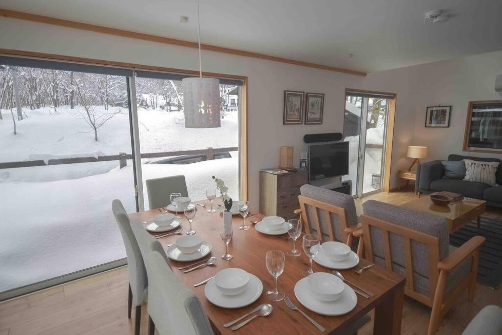 Colonsay- Amazing Views 3bdr 2bth * Hakuba